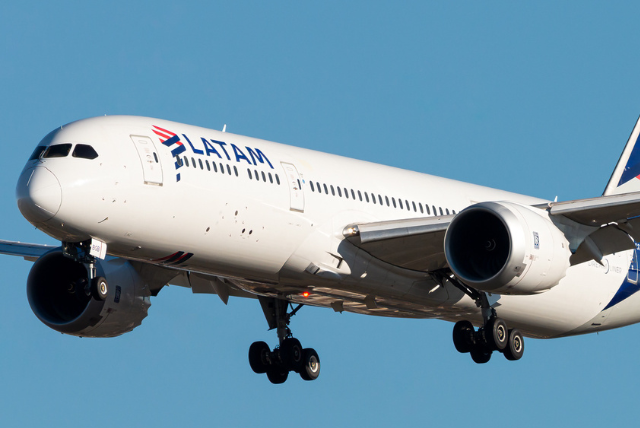 Boeing 787 Dreamliner Precautionary Seat Checks After LATAM Airlines Incident